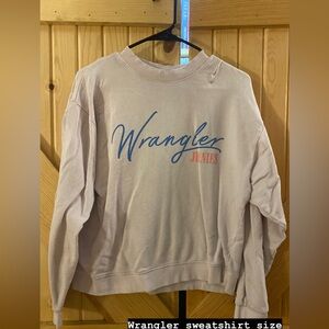 Wrangler sweatshirt, light purple, barely worn